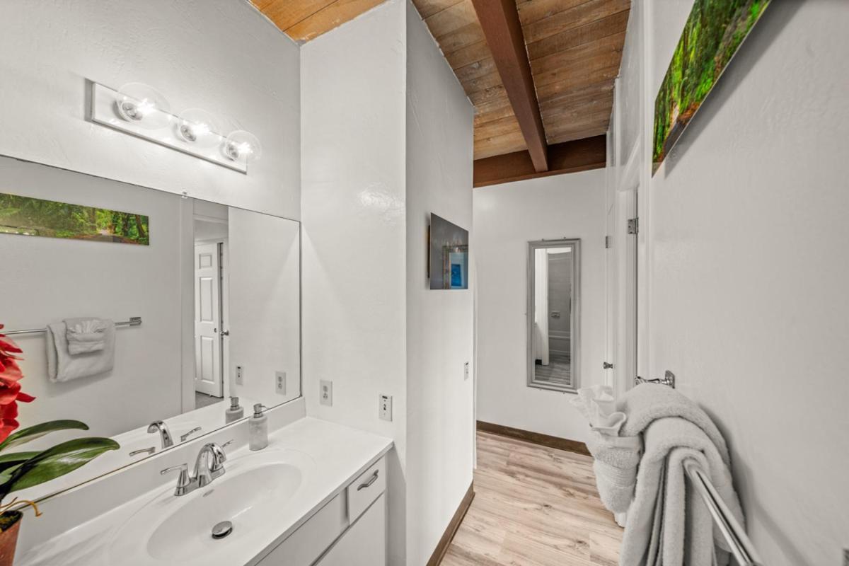 Newly Upgraded 1Br Unit Near Beach Max Of 5 Guests Kailua Kültér fotó